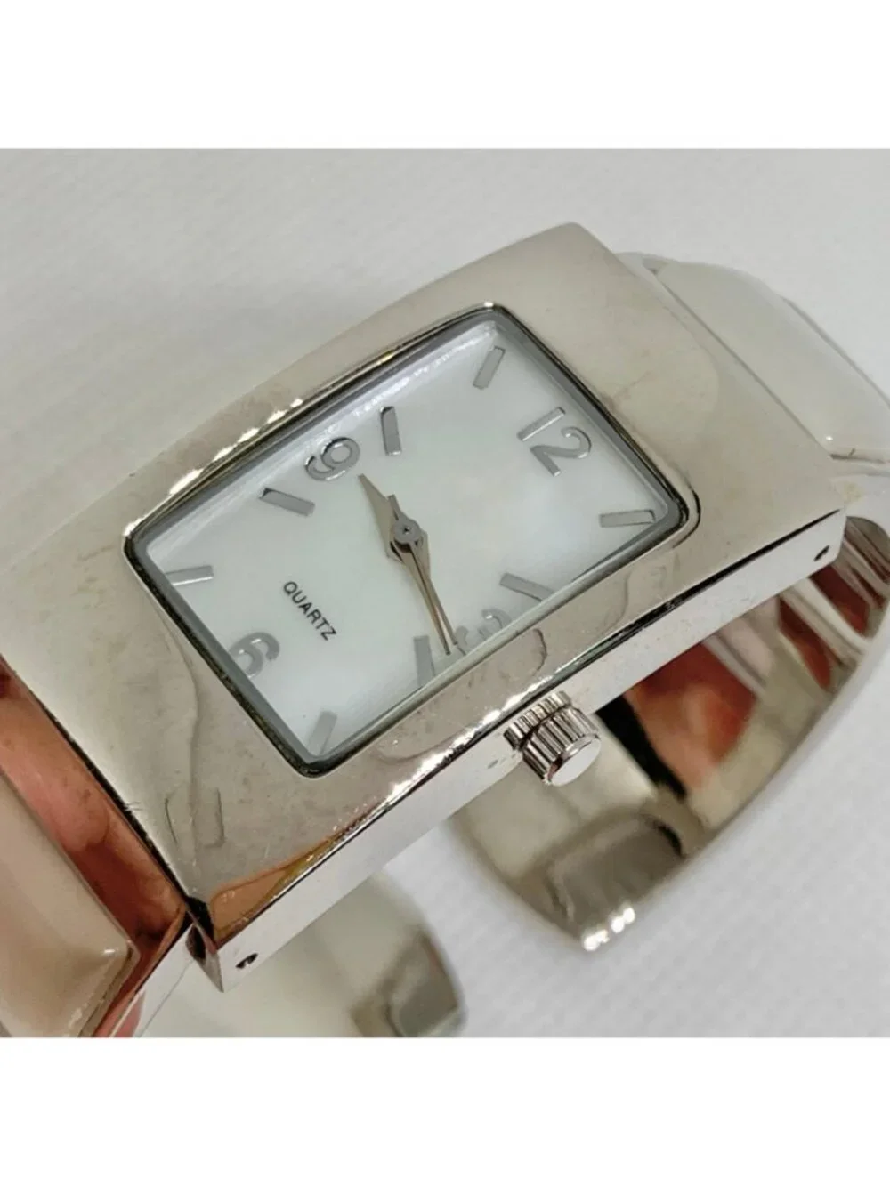Women’s silver tone cuff bracelet watch quartz 21mm mop dial crystals 6” running